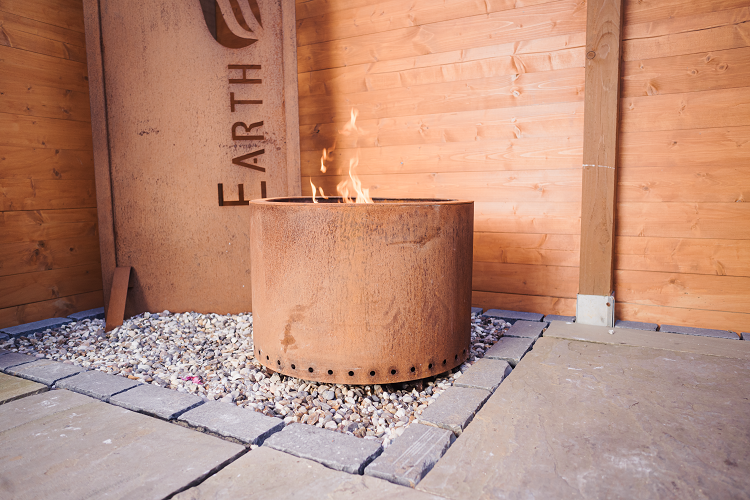 Earthfires 841